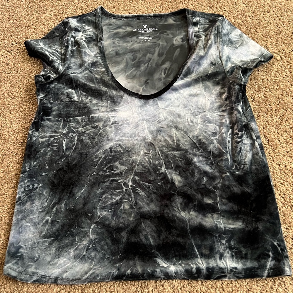 American Eagle shirt